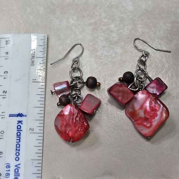 Vintage Handmade Shell and Beads Red Dangle Earrings - Picture 12 of 17